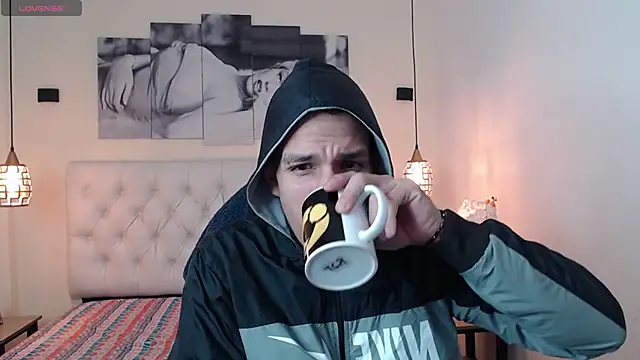 Snapshot of Jheidertwink chatting on December 2024 07:27:02 PM Jheidertwink online show from December 2024 07:27:02 PM