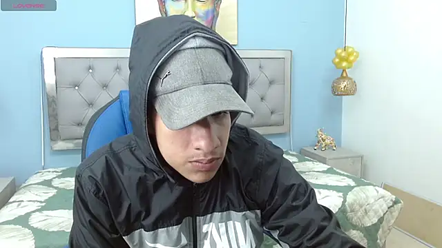 Snapshot of Jheidertwink chatting on December 2024 03:31:02 AM Jheidertwink online show from December 2024 03:31:02 AM