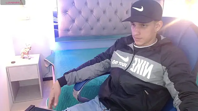 Snapshot of Jheidertwink chatting on January 2025 03:31:02 AM Jheidertwink online show from January 2025 03:31:02 AM