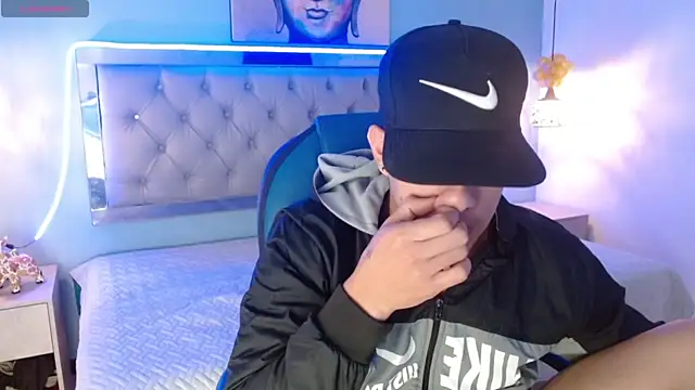 Snapshot of Jheidertwink chatting on February 2025 07:15:01 AM Jheidertwink online show from February 2025 07:15:01 AM