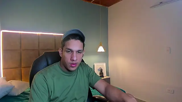 Snapshot of Jheidertwink chatting on September 2025 12:27:02 PM Jheidertwink online show from September 2025 12:27:02 PM