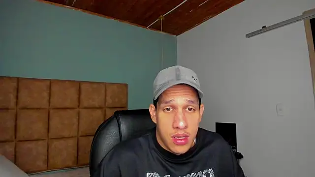 Snapshot of Jheidertwink chatting on September 2025 12:39:02 PM Jheidertwink online show from September 2025 12:39:02 PM