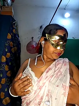 Snapshot of Real_Desi_Couple chatting on March 2026 04:45:02 PM Real Desi Couple online show from March 2026 04:45:02 PM