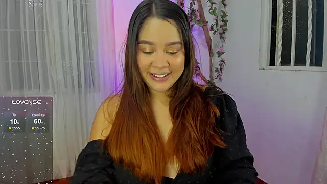 Snapshot of Eily__ chatting on December 2024 01:10:01 AM Eily online show from December 2024 01:10:01 AM