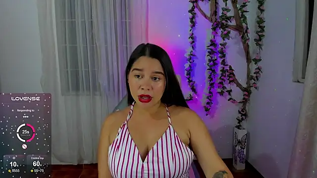 Snapshot of Eily__ chatting on January 2025 01:04:02 AM Eily online show from January 2025 01:04:02 AM