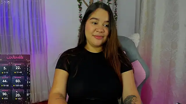 Snapshot of Eily__ chatting on January 2025 02:06:02 AM Eily online show from January 2025 02:06:02 AM