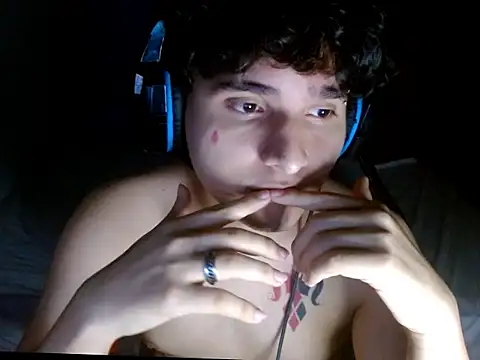 Snapshot of Charley_quin chatting on March 2026 01:10:01 AM Charley quin online show from March 2026 01:10:01 AM