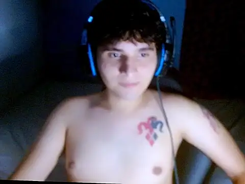 Snapshot of Charley_quin chatting on April 2026 11:16:01 PM Charley quin online show from April 2026 11:16:01 PM