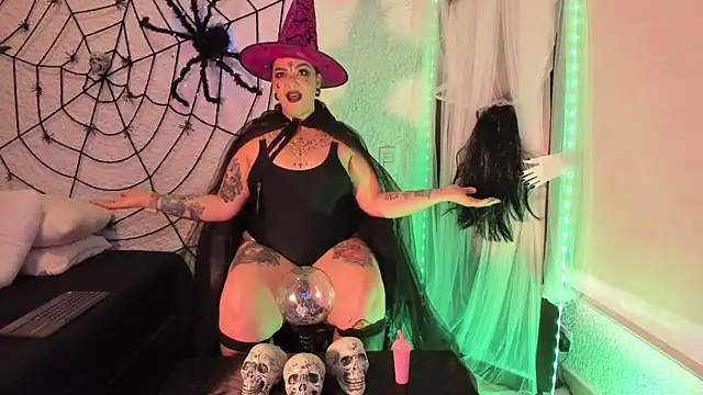 poisson ivy online show from October 2025 08:17:01 PM