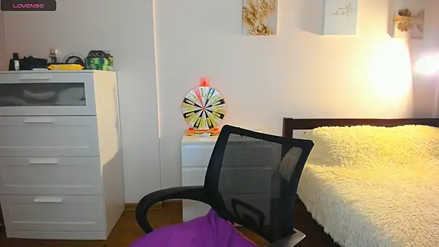 Snapshot of Ellista chatting on March 2026 03:17:01 PM Ellista online show from March 2026 03:17:01 PM