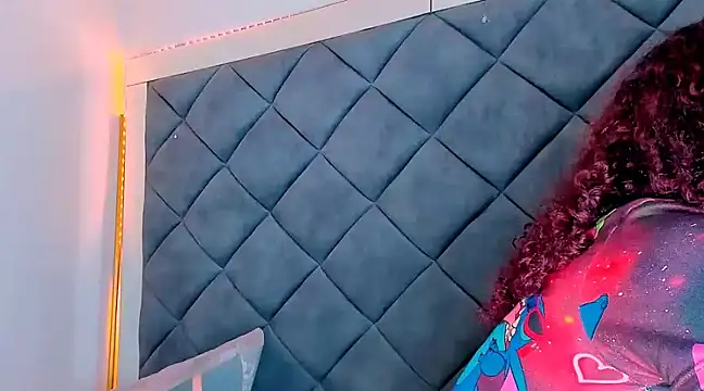 Nellyhills online show from February 2025 12:15:01 AM