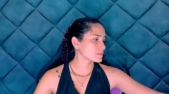 Nellyhills online show from February 2025 10:43:02 PM