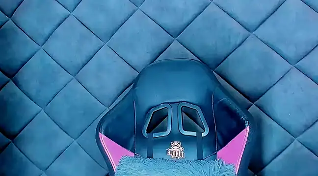 Nellyhills online show from February 2025 09:04:02 PM