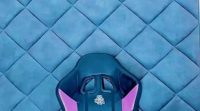 Nellyhills online show from February 2025 12:43:02 PM