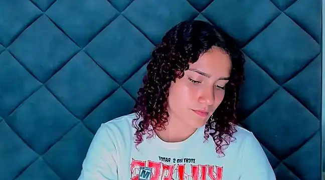 Nellyhills online show from February 2025 09:17:01 PM