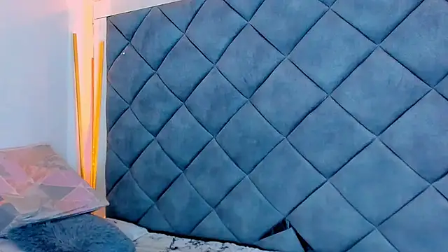 Nellyhills online show from February 2025 04:16:02 PM