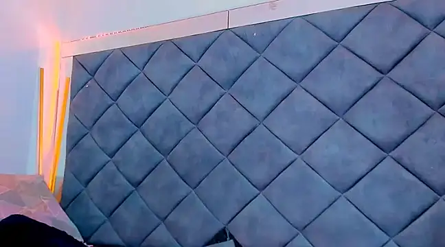 Nellyhills online show from February 2025 04:10:01 PM