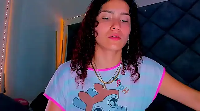 Nellyhills online show from February 2025 07:15:02 PM