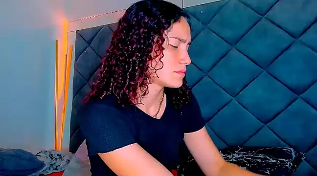 Nellyhills online show from March 2025 11:37:01 PM