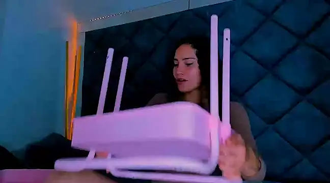 Nellyhills online show from March 2025 03:38:02 PM