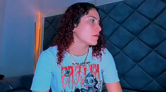 Nellyhills online show from March 2025 09:45:02 PM