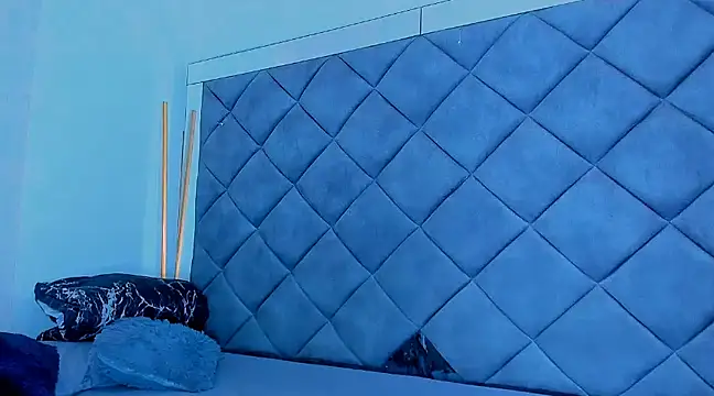 Nellyhills online show from March 2025 05:02:02 PM