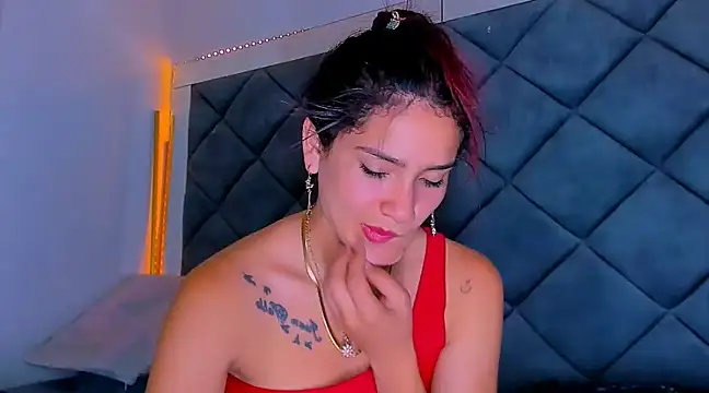 Nellyhills online show from March 2025 01:45:01 PM