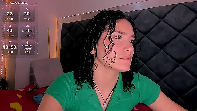 Nellyhills online show from September 2025 01:45:02 PM