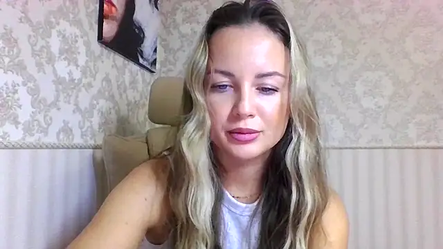 jennifer838 online show from October 2025 06:20:02 PM