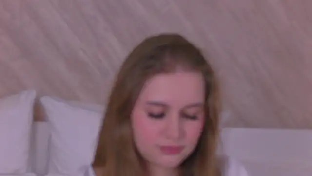 Snapshot of EllieHayes chatting on January 2025 04:51:02 PM EllieHayes online show from January 2025 04:51:02 PM