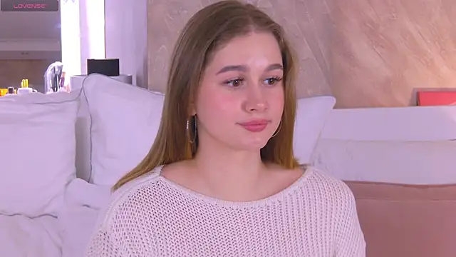 Snapshot of EllieHayes chatting on March 2025 01:43:01 AM EllieHayes online show from March 2025 01:43:01 AM