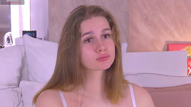 Snapshot of EllieHayes chatting on March 2025 10:59:01 PM EllieHayes online show from March 2025 10:59:01 PM