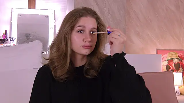 Snapshot of EllieHayes chatting on October 2025 04:38:02 PM EllieHayes online show from October 2025 04:38:02 PM