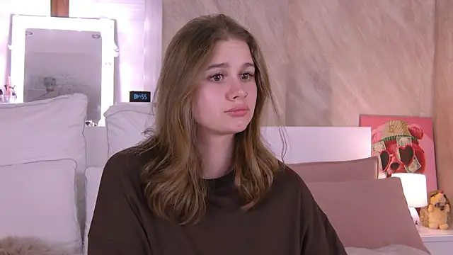 Snapshot of EllieHayes chatting on October 2025 07:47:01 PM EllieHayes online show from October 2025 07:47:01 PM