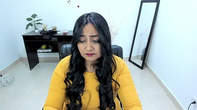 Snapshot of Adele_Sweett chatting on February 2025 09:54:01 PM Adele Sweett online show from February 2025 09:54:01 PM