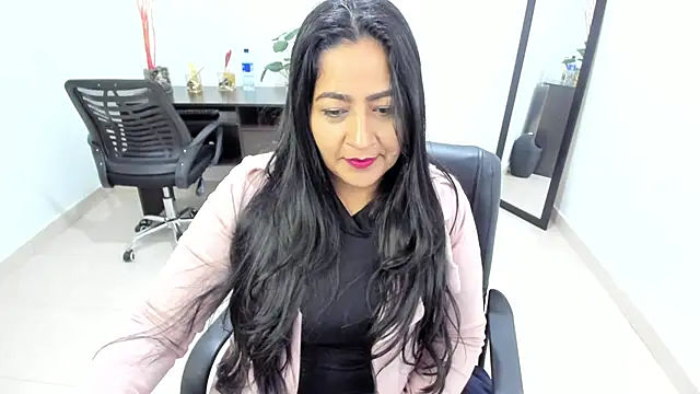 Snapshot of Adele_Sweett chatting on February 2025 09:53:02 AM Adele Sweett online show from February 2025 09:53:02 AM