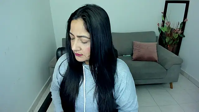 Snapshot of Adele_Sweett chatting on December 2025 12:21:01 PM Adele Sweett online show from December 2025 12:21:01 PM