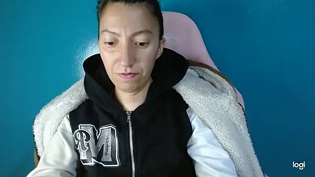 kaybabyhot online show from January 2026 03:32:01 AM