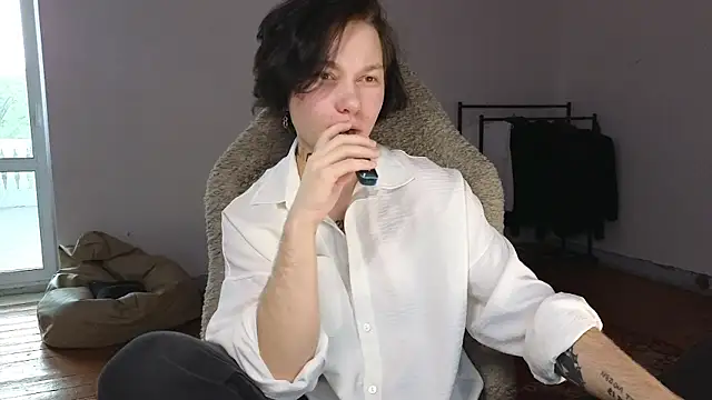 esajukyy online show from July 2026 01:36:01 PM