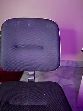 Olivia3 online show from March 2025 05:38:01 PM