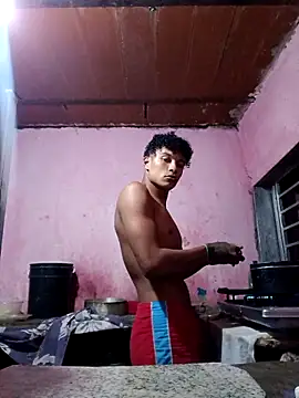 Snapshot of Black_Diamon_ chatting on December 2025 05:03:02 AM Black Diamon online show from December 2025 05:03:02 AM