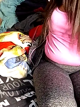 ShadiaStar online show from November 2025 08:22:01 PM