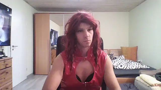 Snapshot of Kinky-Kristina chatting on October 2025 07:46:02 PM Kinky-Kristina online show from October 2025 07:46:02 PM