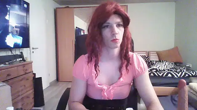 Snapshot of Kinky-Kristina chatting on October 2025 06:30:02 PM Kinky-Kristina online show from October 2025 06:30:02 PM