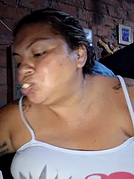 chubby sexy big tits online show from September 2025 01:29:01 AM