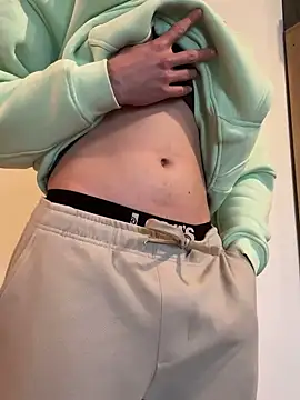 Snapshot of Jamie_2006 chatting on December 2024 11:22:02 AM Jamie 2006 online show from December 2024 11:22:02 AM