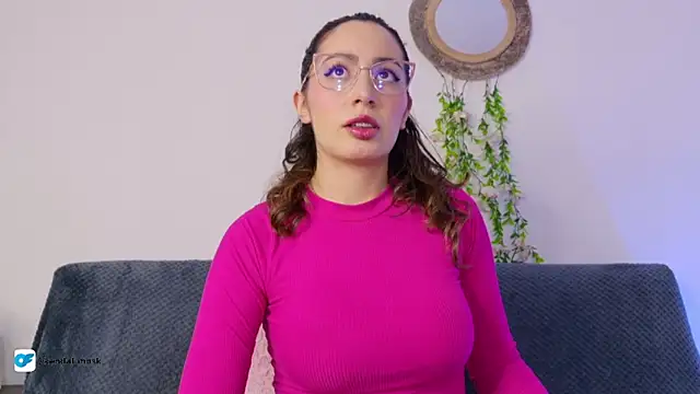 Snapshot of Kendal_Mosk chatting on April 2026 08:53:01 PM Kendal Mosk online show from April 2026 08:53:01 PM