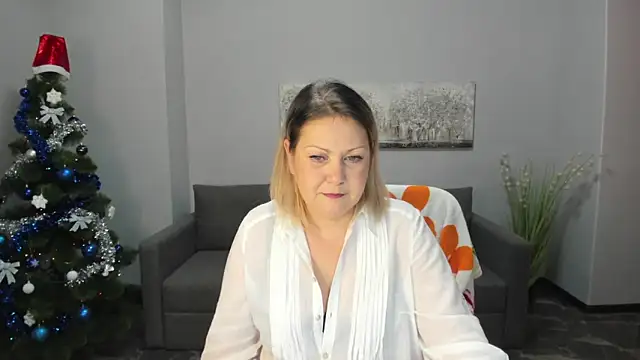 Snapshot of Milana_Blake chatting on December 2024 09:43:02 AM Milana Blake online show from December 2024 09:43:02 AM