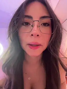 Melody 04 online show from November 2025 04:48:02 AM