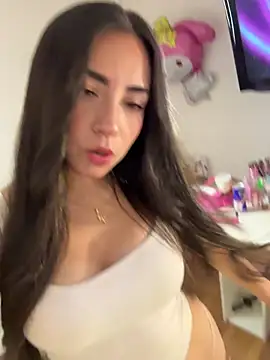 Snapshot of Melody_04 chatting on March 2026 02:50:01 AM Melody 04 online show from March 2026 02:50:01 AM